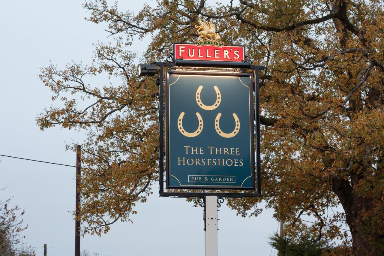 The Three Horseshoes East Worldham Alton  Esterno foto