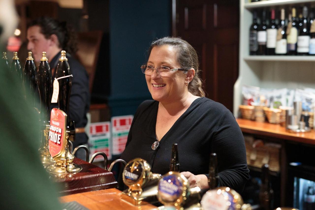The Three Horseshoes East Worldham Alton  Esterno foto